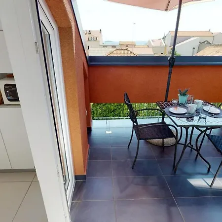 Number 5 Apartment Pakostane Exterior photo
