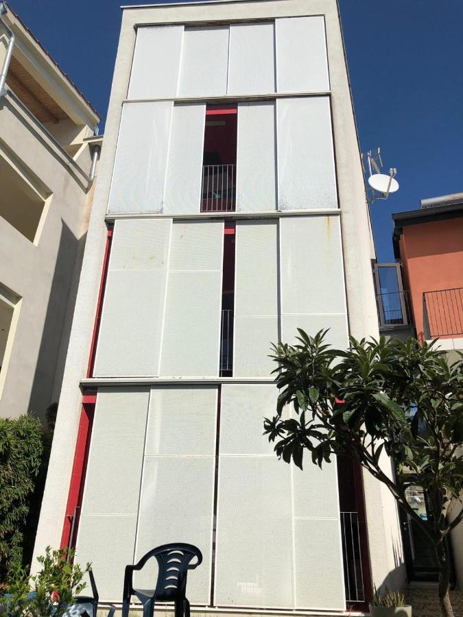 Apartment Number 5