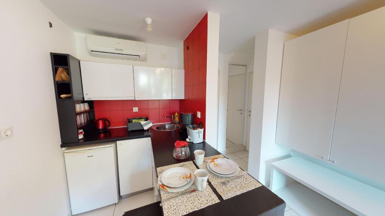 Apartment Number 5 Pakostane