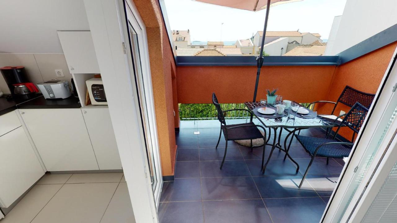 Apartment Number 5 *